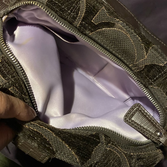 Coach purse - Picture 4 of 8